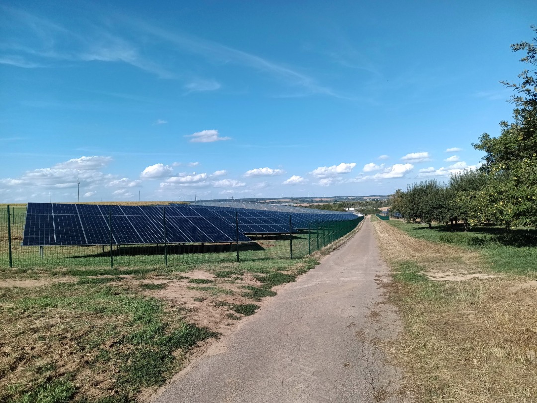 Fast fertiger Solarpark Cleversulzbach