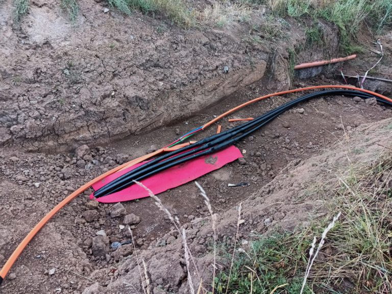 Muffen der Stromtrasse bei der Weißbach WEA VI